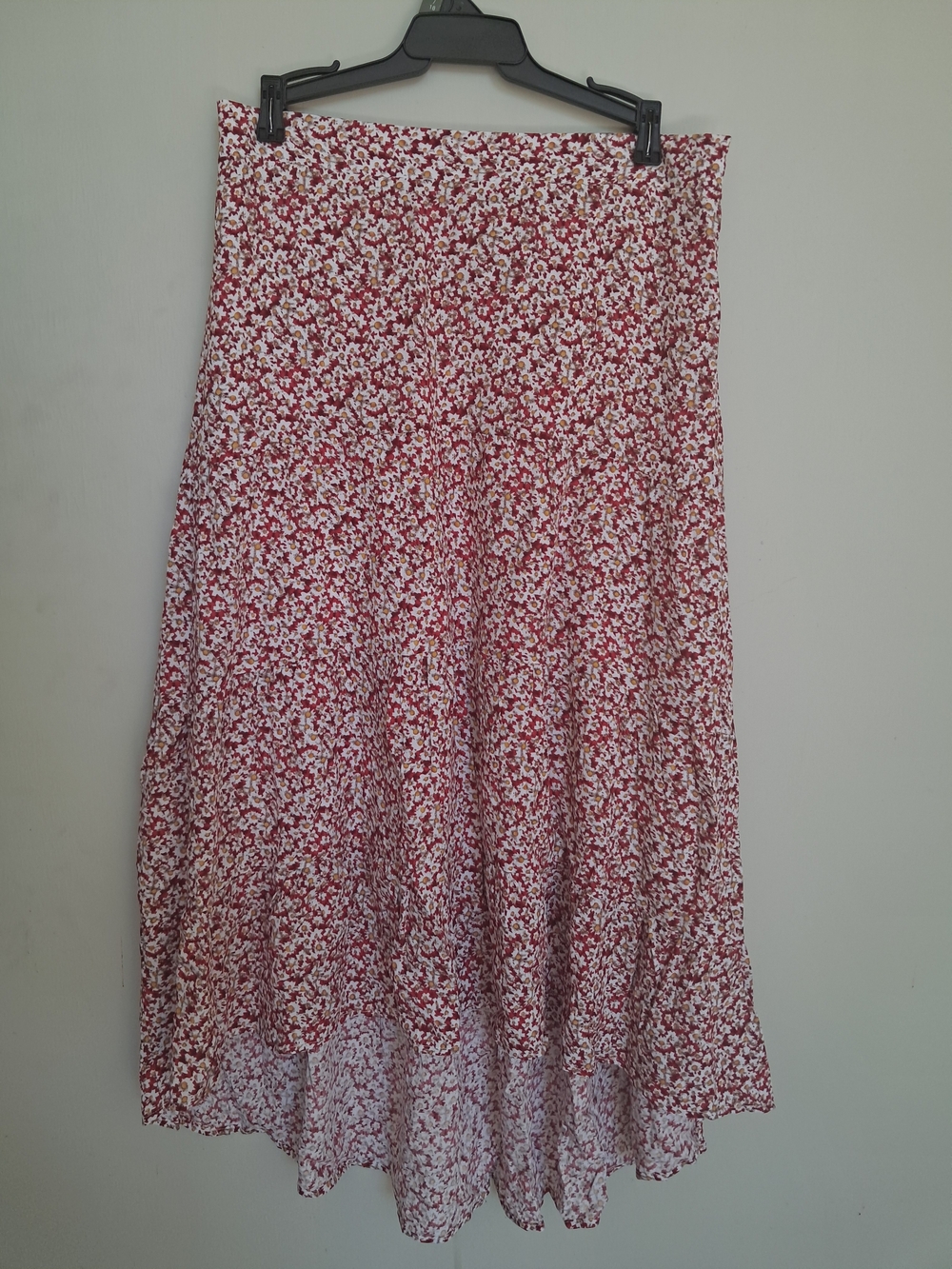PRETTY GARDEN Red Floral Skirt